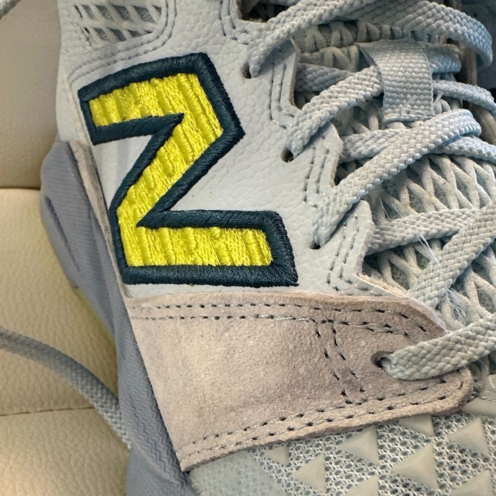 New Balance Ladies COCO GAUFF Blue and Yellow Tennis Shoes size 7 Wide - Picture 7 of 11